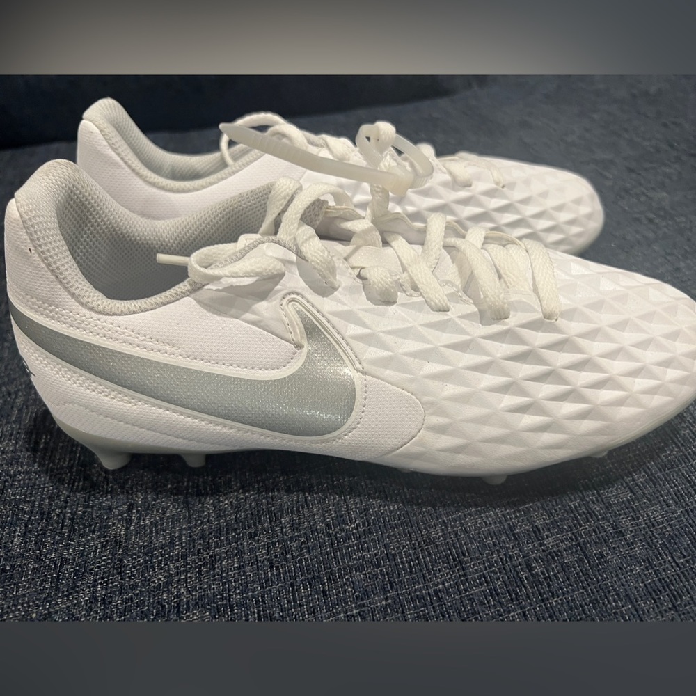Brand new Nike tiempo cleats size US 6